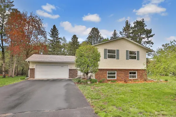 5634 261st ST, Wyoming, MN 55092