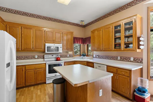 16608 Kentucky AVE, Lakeville, MN 55044