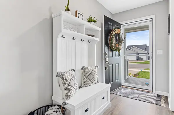 1349 Eugenia WAY, Waconia, MN 55387