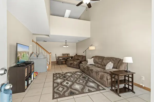 3536 Genevieve AVE N, Oakdale, MN 55128