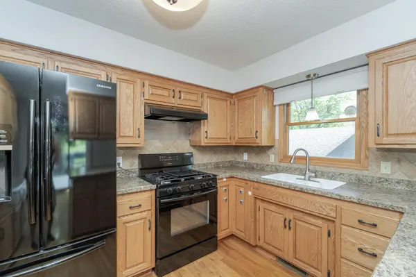 952 Chalet DR NW, Rochester, MN 55901