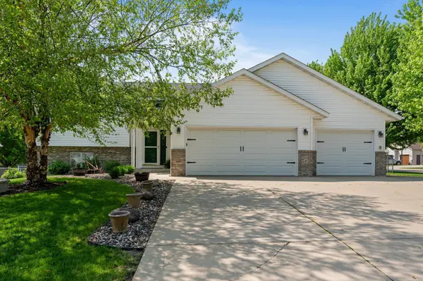 1215 Jadden LN SE, Owatonna, MN 55060