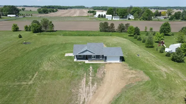 207 260th ST, Osceola, WI 54020