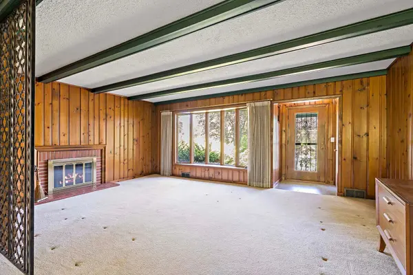 3930 Cottage LN, Minnetonka, MN 55305