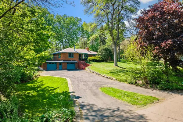3930 Cottage LN,  Minnetonka,  MN 55305