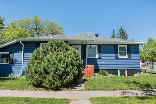 123 15th ST S, Moorhead, MN 56560