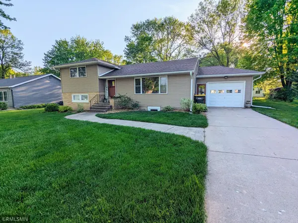 805 1st ST SE, Fairfax, MN 55332