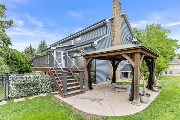 4595 Weston LN N, Plymouth, MN 55446