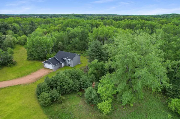 1822 23rd AVE, Alden Twp, WI 54026