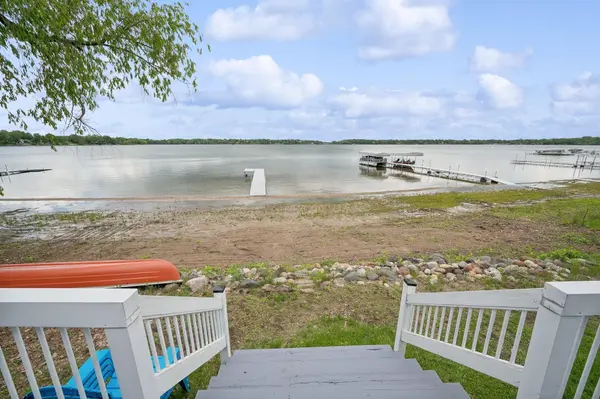12000 Mentzer TRL, Lindstrom, MN 55045