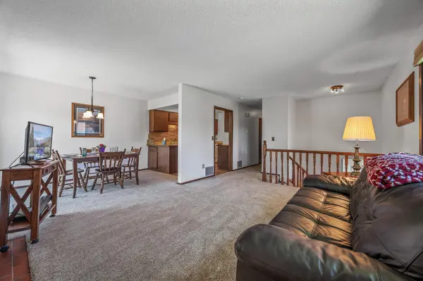 10348 Yorktown LN N, Maple Grove, MN 55369