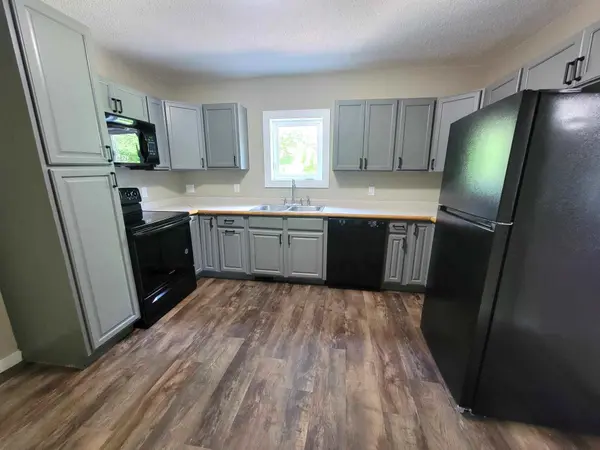 1002 SE 15th ST, Brainerd, MN 56401