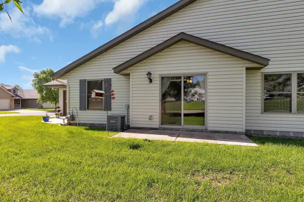 810 11th AVE NE, Milaca, MN 56353