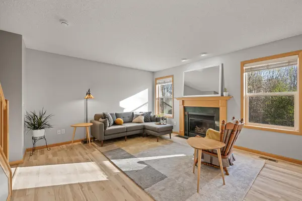 9024 Marsh Run ST, Rockford, MN 55373