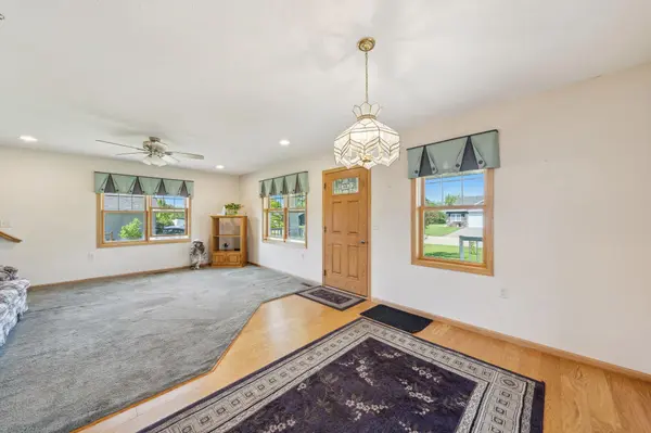 950 Johnson DR, New Richmond, WI 54017