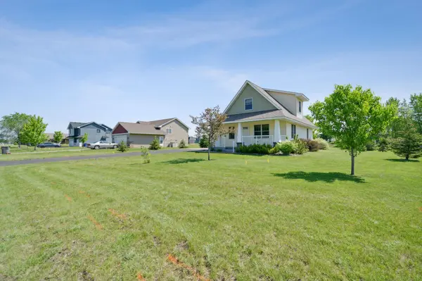 950 Johnson DR, New Richmond, WI 54017