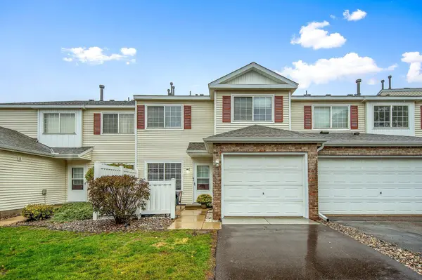 1382 Highpoint Curve #43, Shakopee, MN 55379