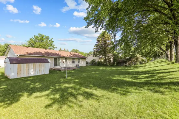 15500 Dresden TRL, Apple Valley, MN 55124