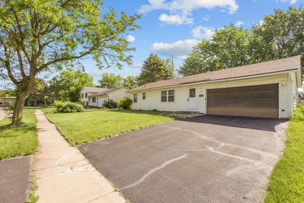 15500 Dresden TRL, Apple Valley, MN 55124