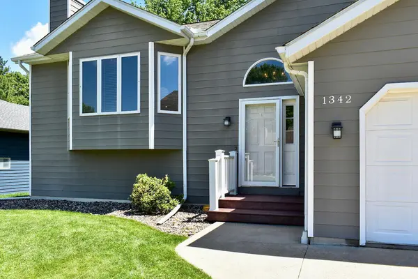 1342 Highland DR, Winona, MN 55987