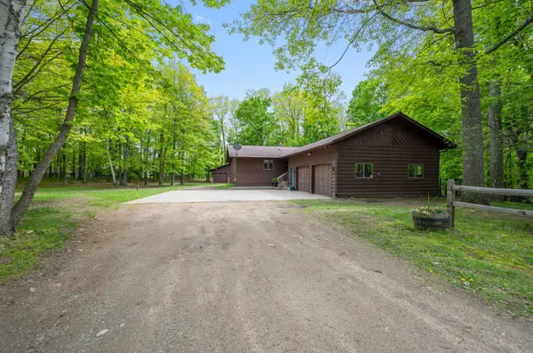 33757 Chippewa DR, Grand Rapids, MN 55744