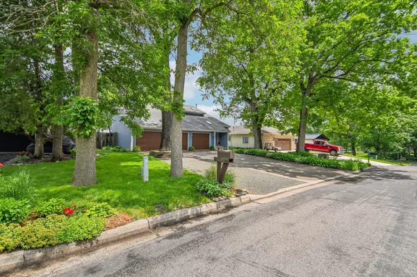 1407 Bay Point DR SE, Forest Lake, MN 55025
