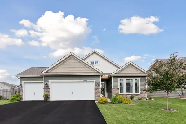 1900 Meridian Curve,  Carver,  MN 55315
