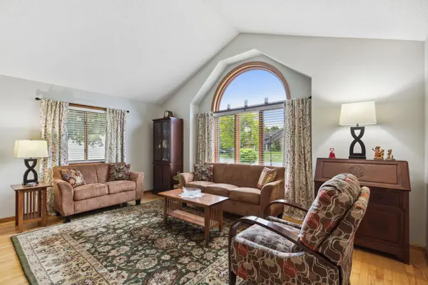 4516 Edinbrook TER, Brooklyn Park, MN 55443