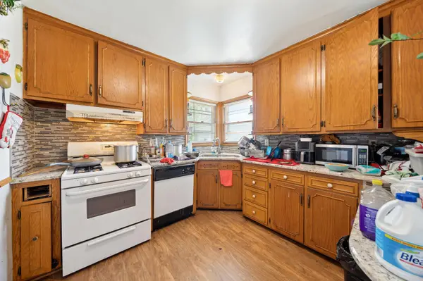 2072 Mohawk AVE, Saint Paul, MN 55119