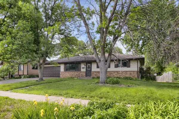 4830 W 126th ST, Savage, MN 55378