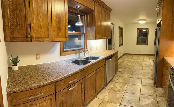29427 Kiwi CT, Saint Joseph, MN 56374
