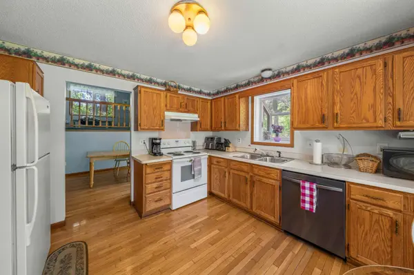 2714 226th LN NE, East Bethel, MN 55011