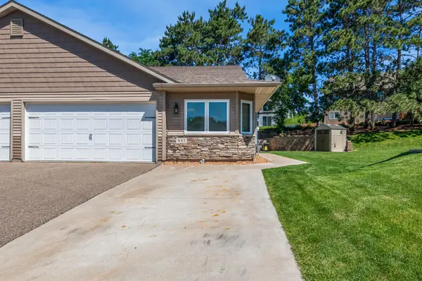 447 White Pine LN, Somerset, WI 54025