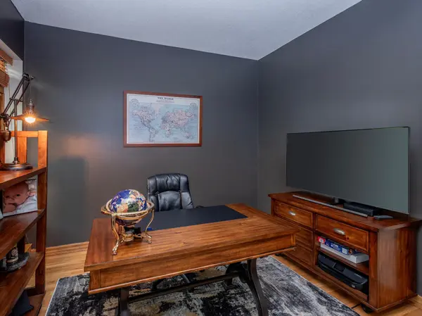 110 Saint Albans ST N #4, Saint Paul, MN 55104