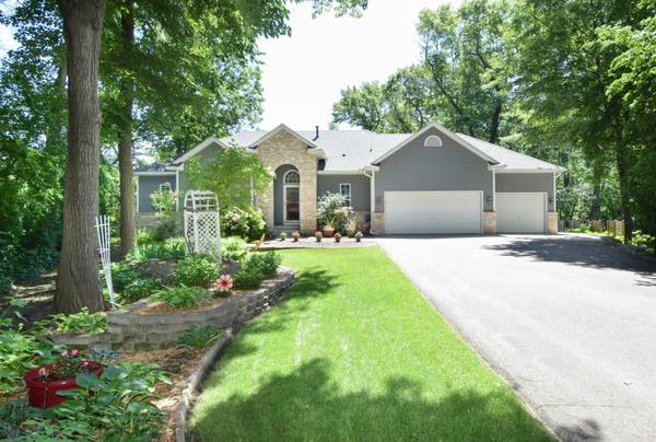 1514 Cloud DR NE,  Blaine,  MN 55449