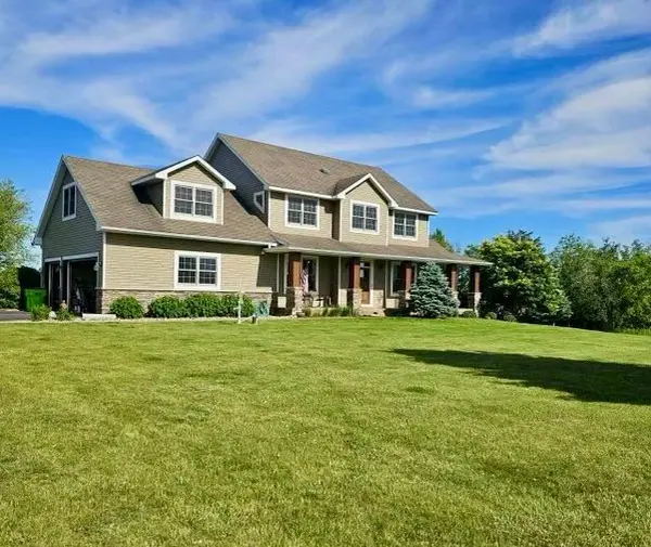 1253 82nd ST, Saint Joseph Twp, WI 54017