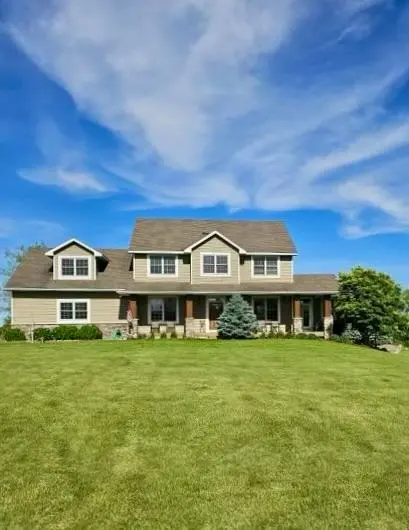 1253 82nd ST, Saint Joseph Twp, WI 54017