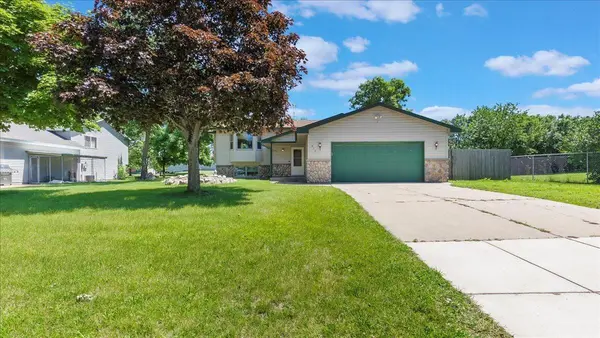 610 Robert AVE N, Maple Lake, MN 55358