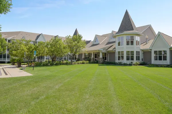 100 Clydesdale TRL #307, Medina, MN 55340