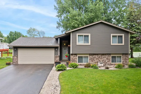 1869 Fox RUN, Centerville, MN 55038