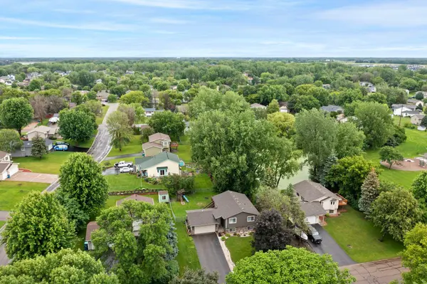 1869 Fox RUN, Centerville, MN 55038