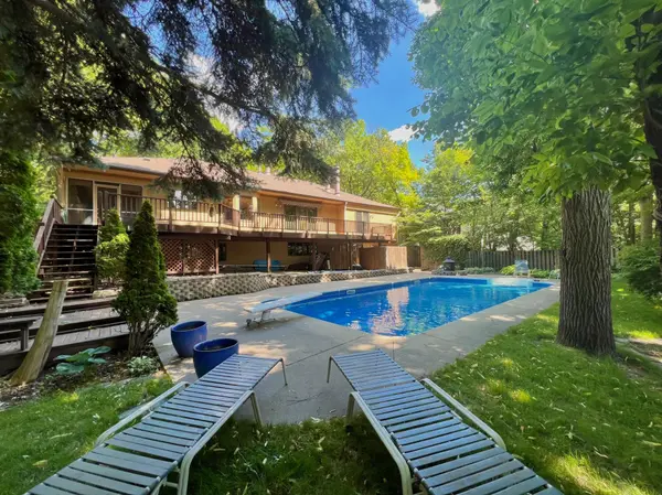 9128 Decatur AVE S, Bloomington, MN 55438