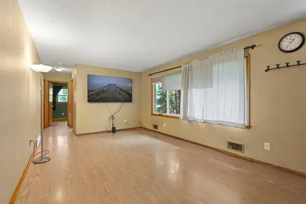 5132 Eastwood RD, Mounds View, MN 55112
