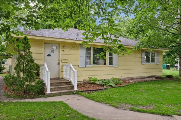 622 Jackson ST, Anoka, MN 55303