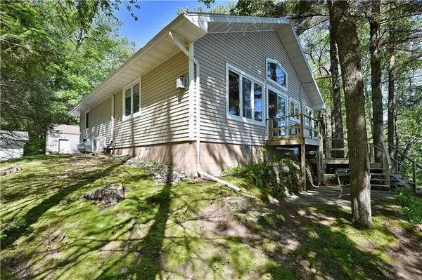 W3077 Morningside RD, Long Lake Twp, WI 54870