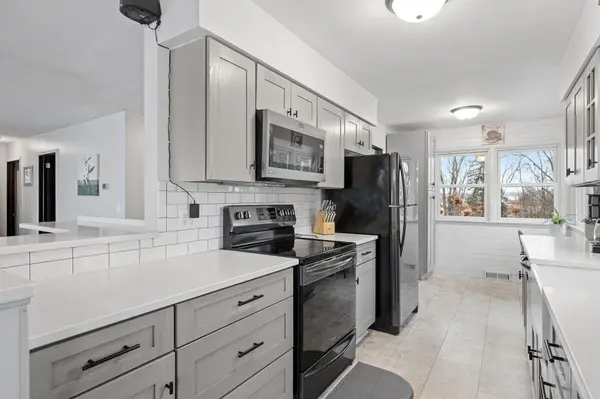 3620 Pauls Lake CIR NE Cambridge, MN 55008
