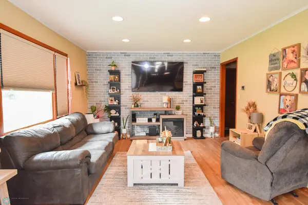 1524 5th ST S, Moorhead, MN 56560