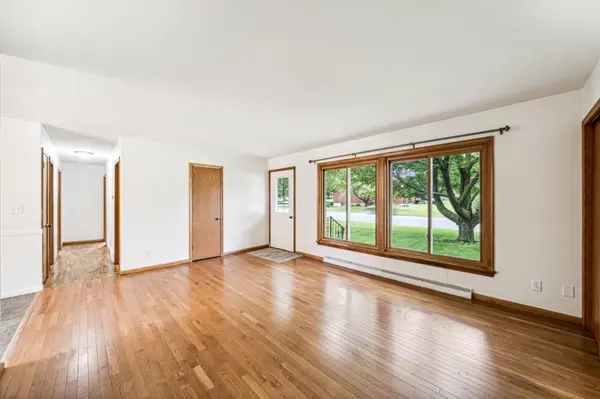 830 Park ST, Baldwin, WI 54002