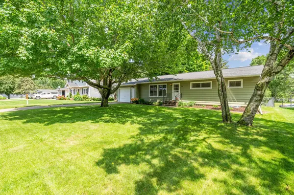 830 Park ST, Baldwin, WI 54002
