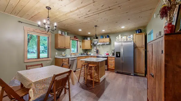 82 2nd AVE S, Hammond, MN 55991
